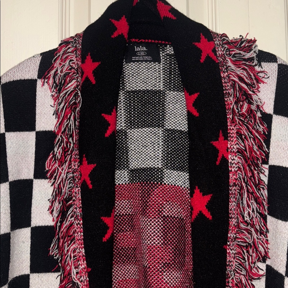 DIL legend Checkered Fringe Cardigan with Red Stars - Picture 3 of 6